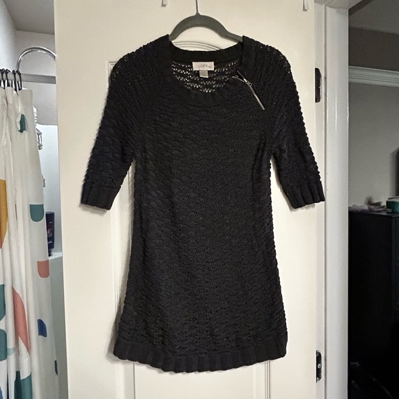 Loft Medium Charcoal Sweater - Picture 1 of 1